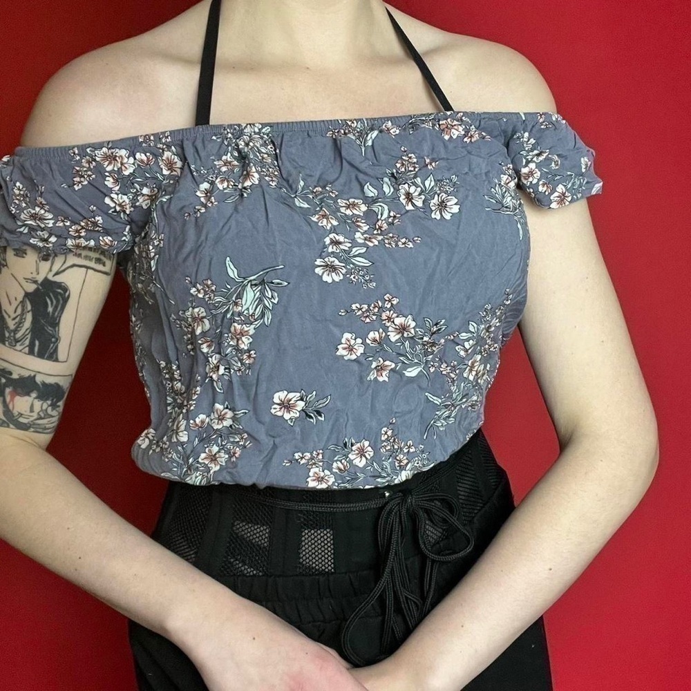 Cropped floral milkmaid top 💙💕
